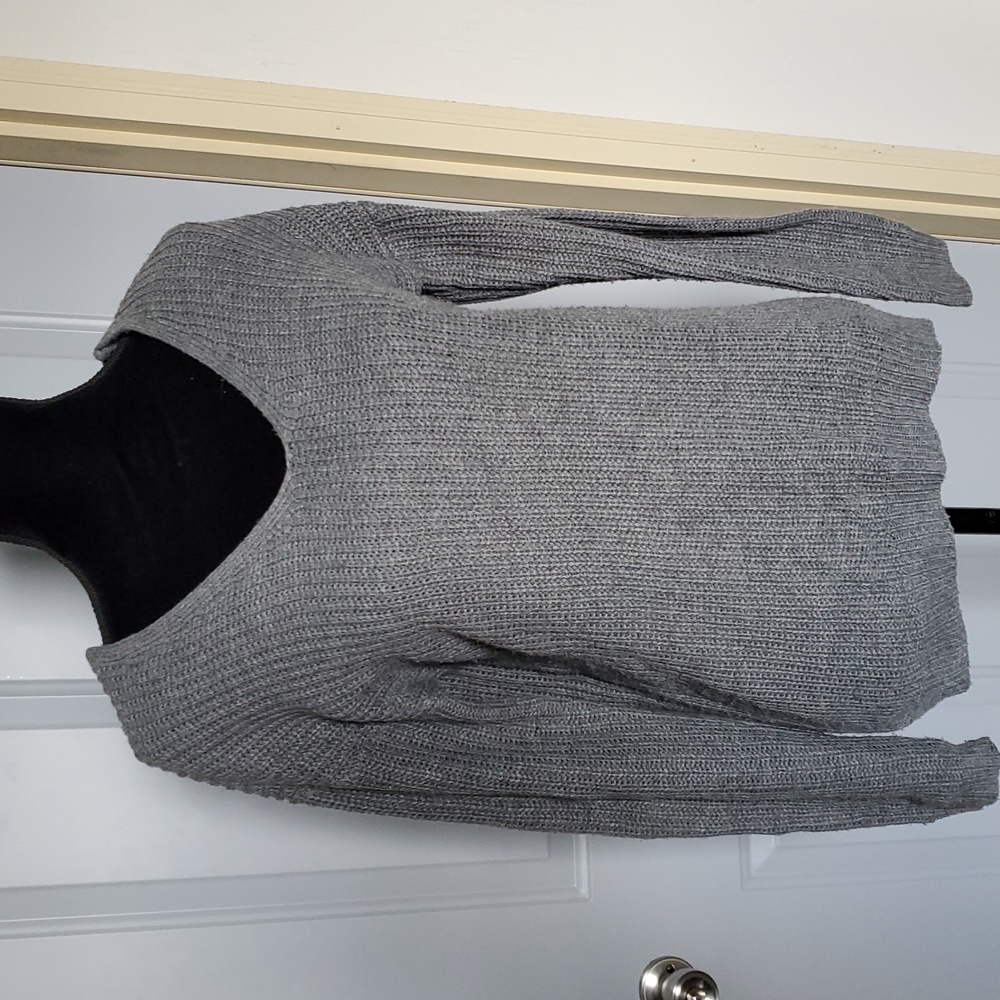 SO gray knitted sweater